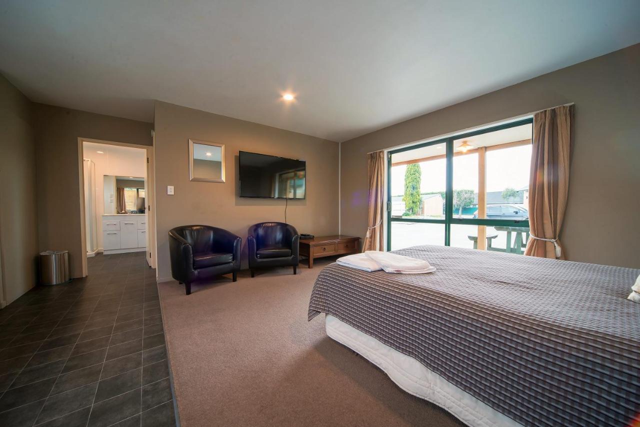 Coronation Park Holiday Park Ashburton Esterno foto