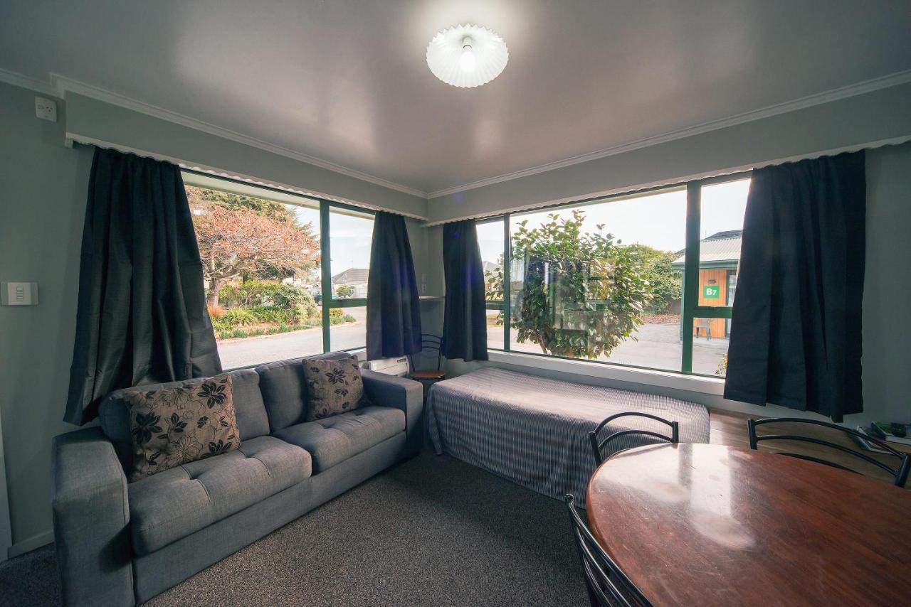 Coronation Park Holiday Park Ashburton Esterno foto
