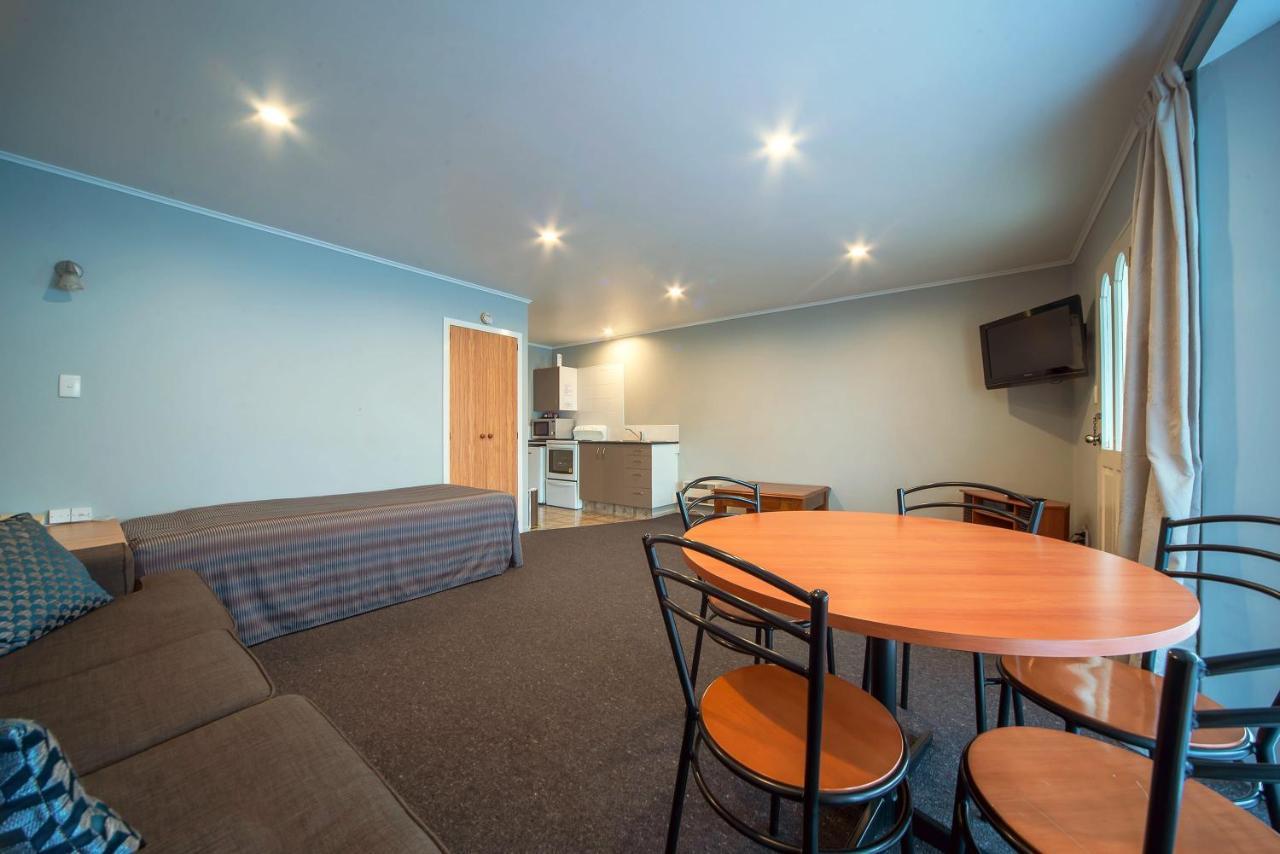 Coronation Park Holiday Park Ashburton Esterno foto