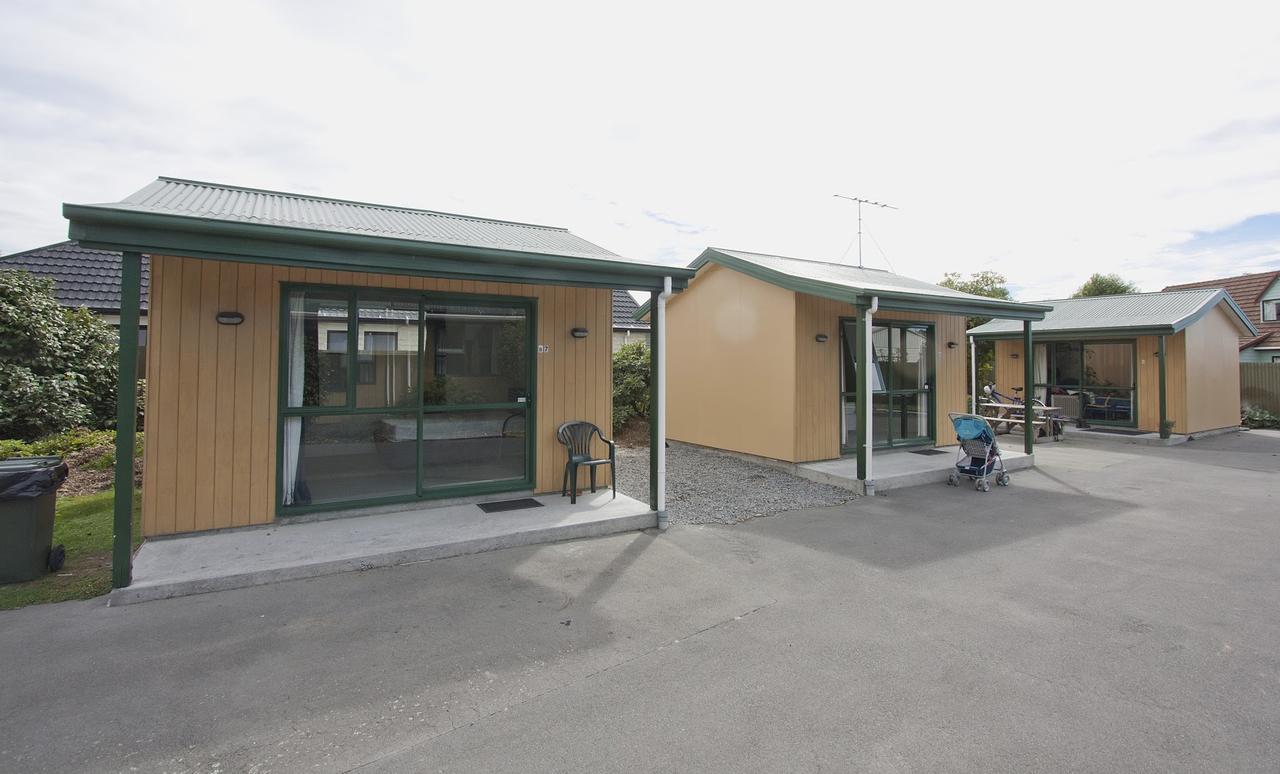 Coronation Park Holiday Park Ashburton Esterno foto