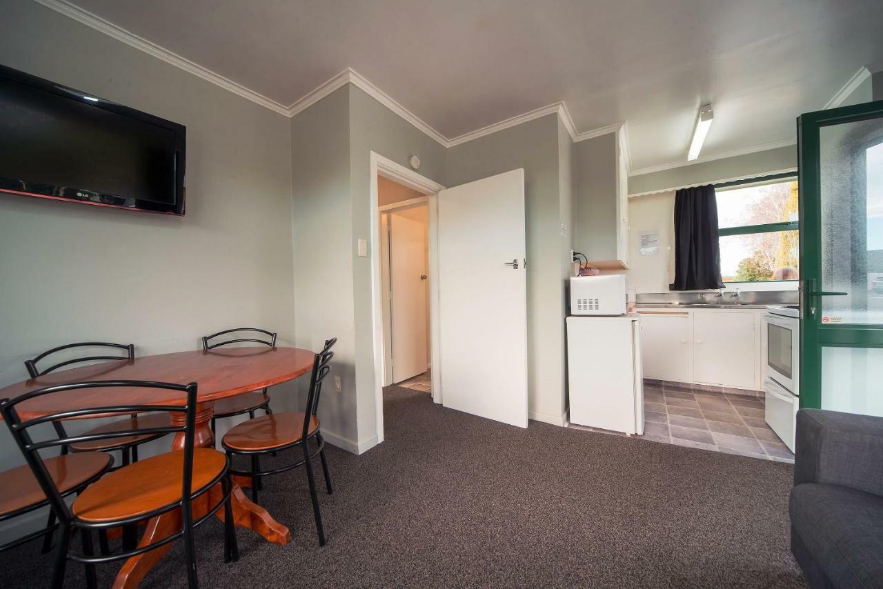 Coronation Park Holiday Park Ashburton Esterno foto