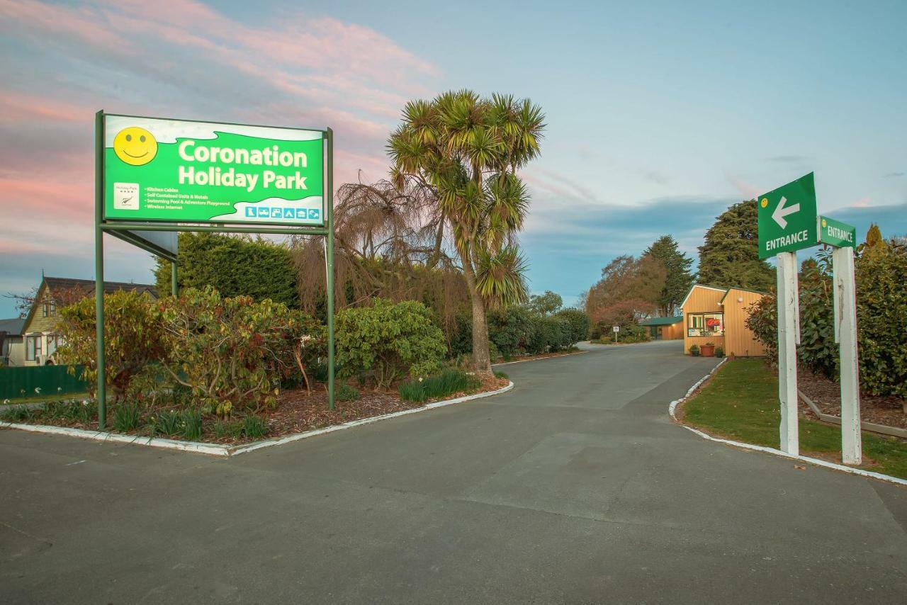 Coronation Park Holiday Park Ashburton Esterno foto