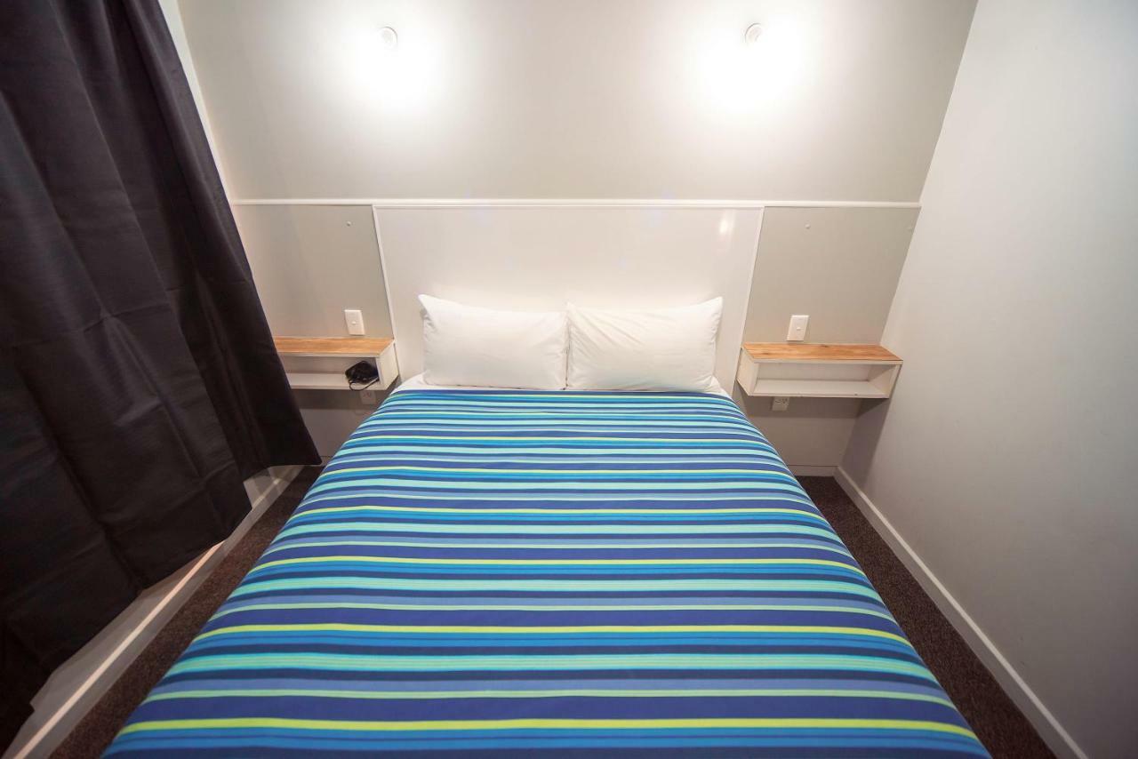 Coronation Park Holiday Park Ashburton Esterno foto