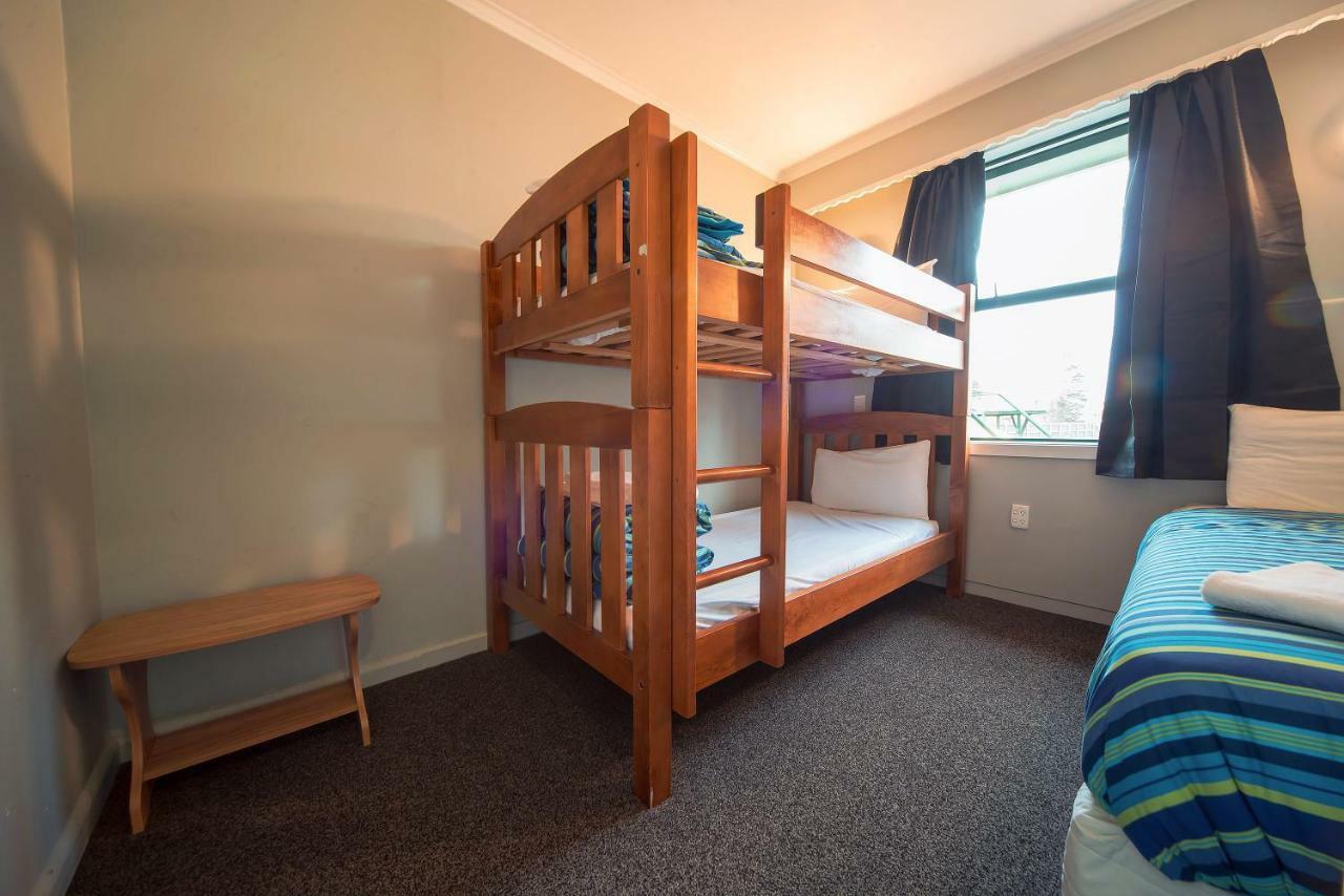 Coronation Park Holiday Park Ashburton Esterno foto